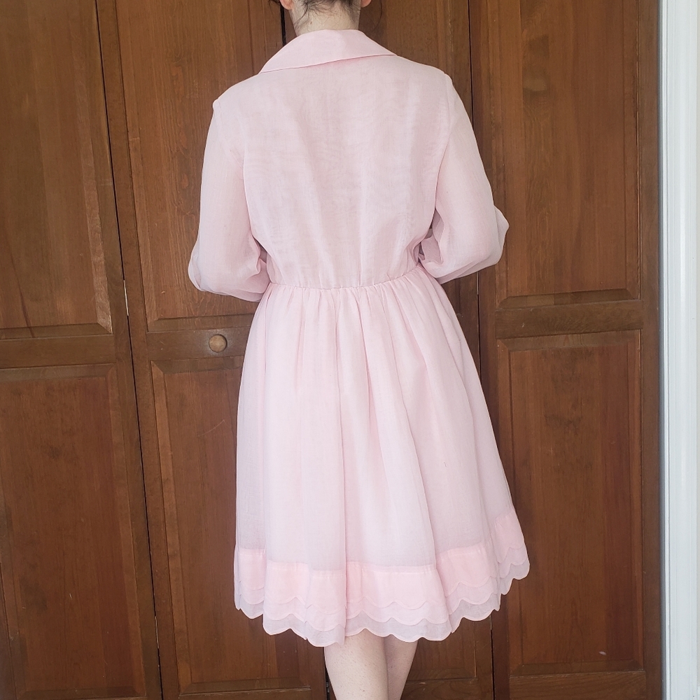 60s Vintage Pink Scallop Dress - Small - Picture 4 of 9